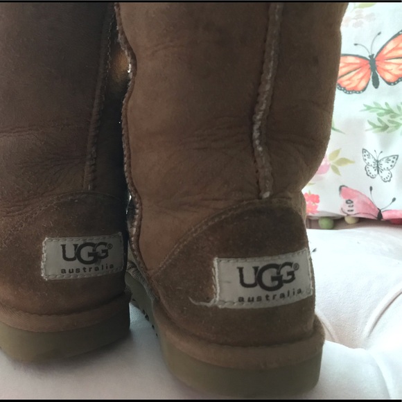 Kids UGG Classic Tall Boot - Picture 6 of 8